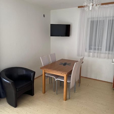 Apartman J&B Apartment Vir Exterior photo