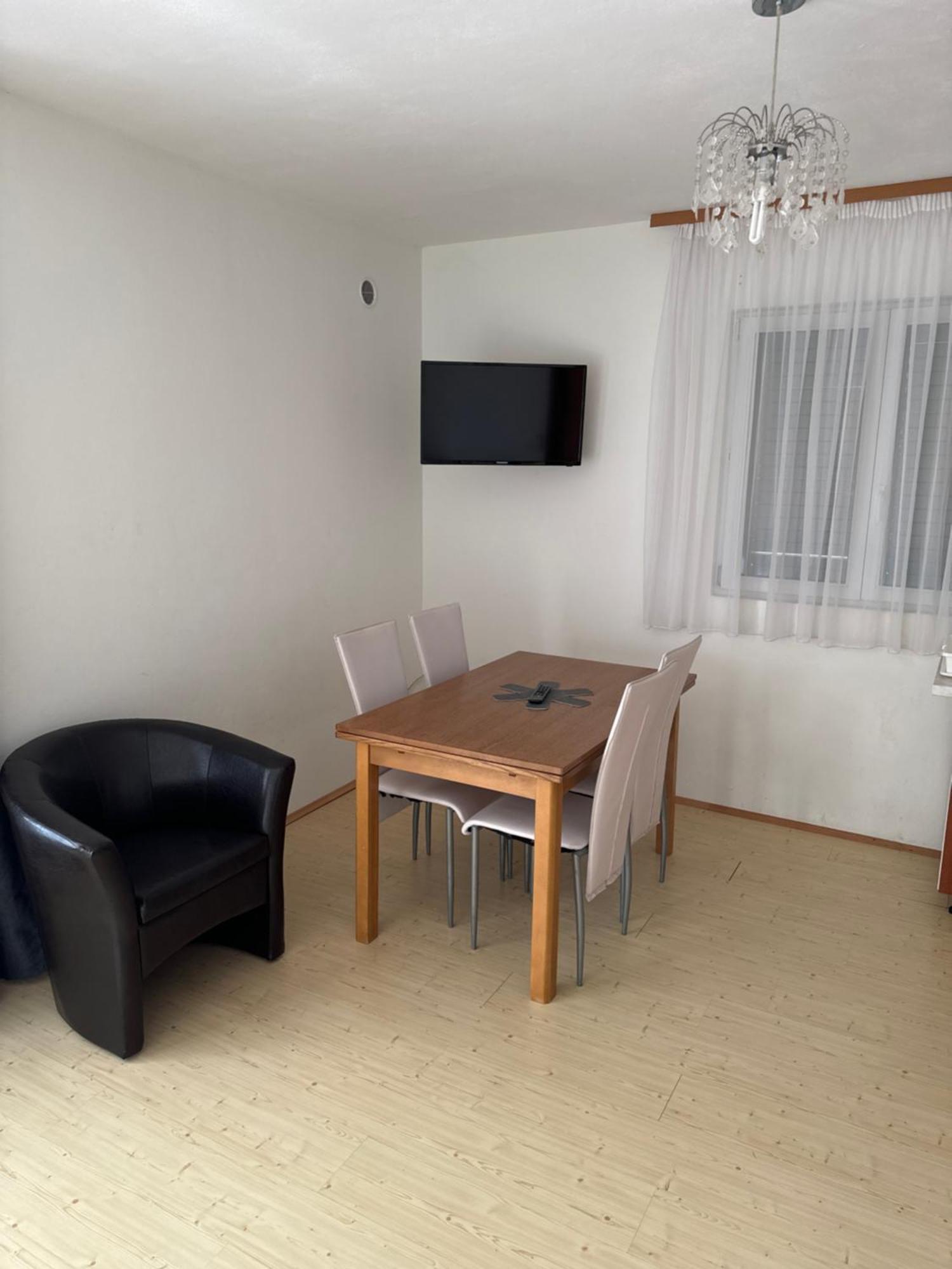 Apartman J&B Apartment Vir Exterior photo