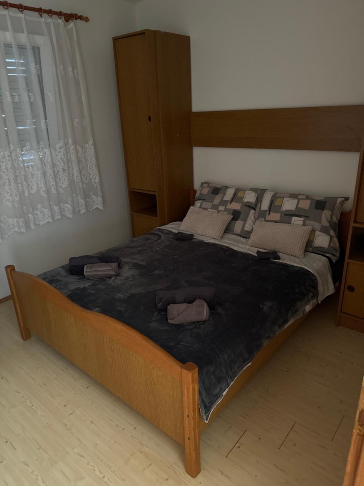 Apartman J&B Apartment Vir Exterior photo